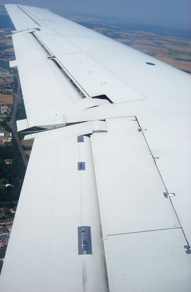 File:Aircraft wing flaps small dsc06830.jpg