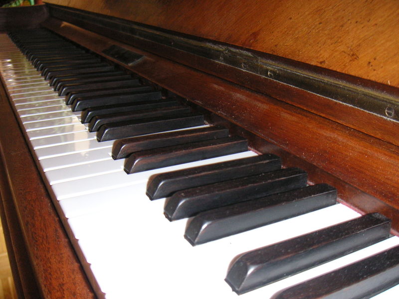 File:Klavier Tastatur.jpg